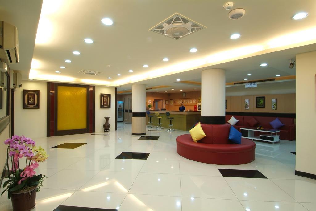 Puti Commercial Hotel Лонгтан Екстер'єр фото
