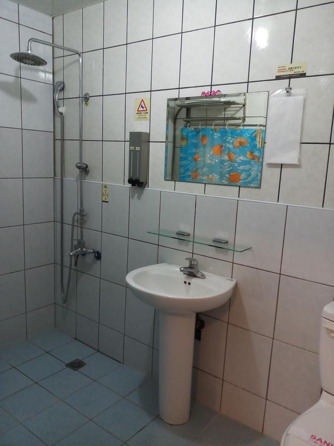Puti Commercial Hotel Лонгтан Екстер'єр фото
